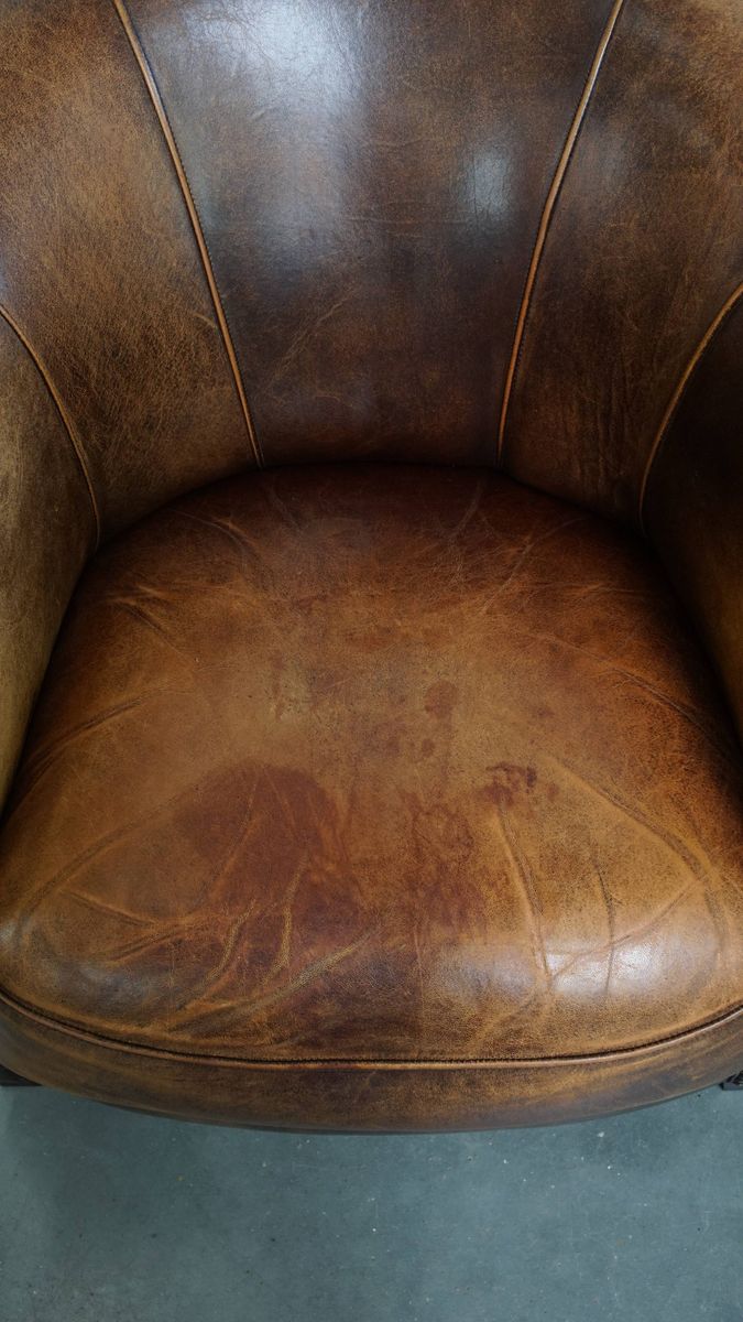Unieke En Tijdloze Schapenleren Clubfauteuil Met Een Geweldig Patina image 6