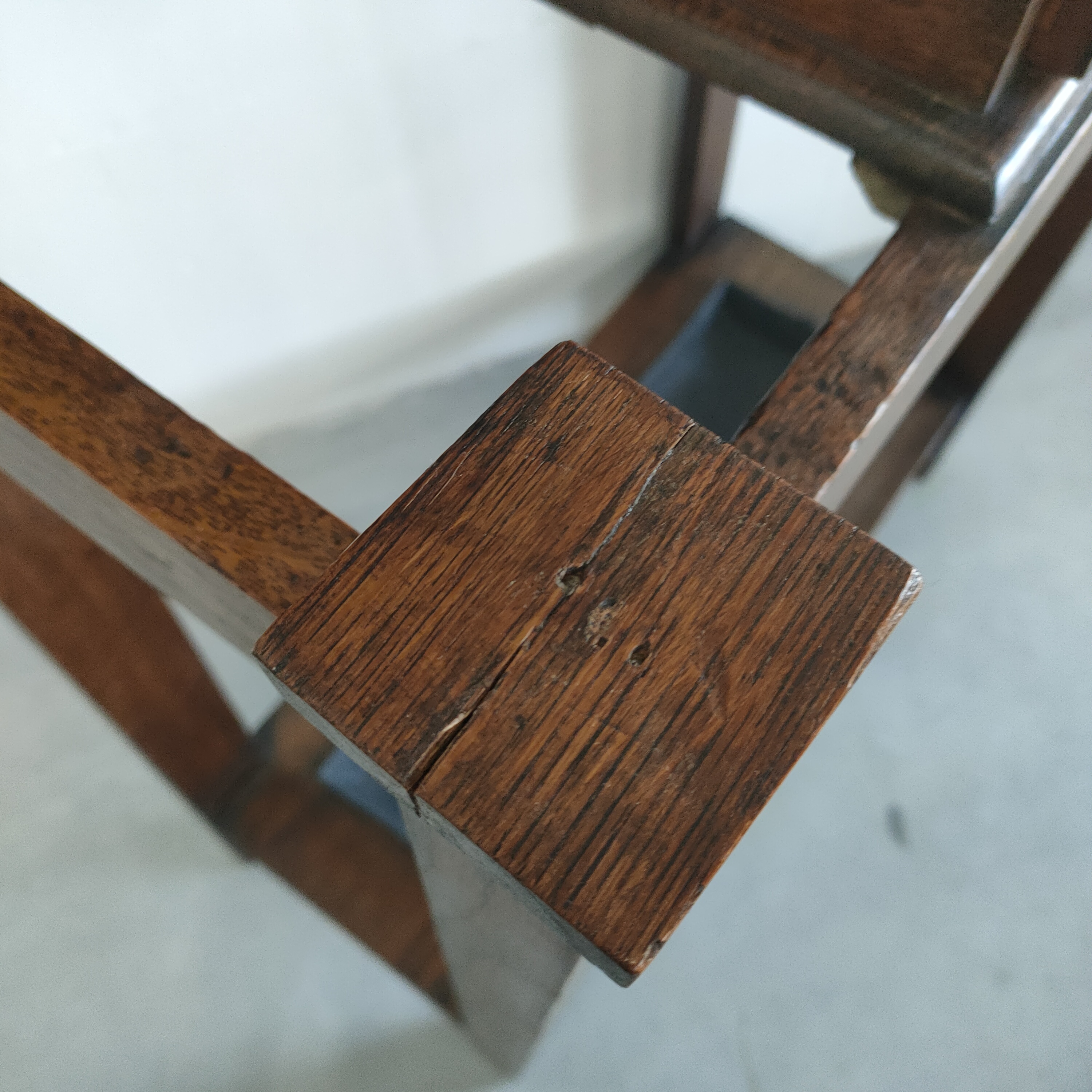 Antieke Arts & Crafts Halmeubel Kapstok (1908) image 14