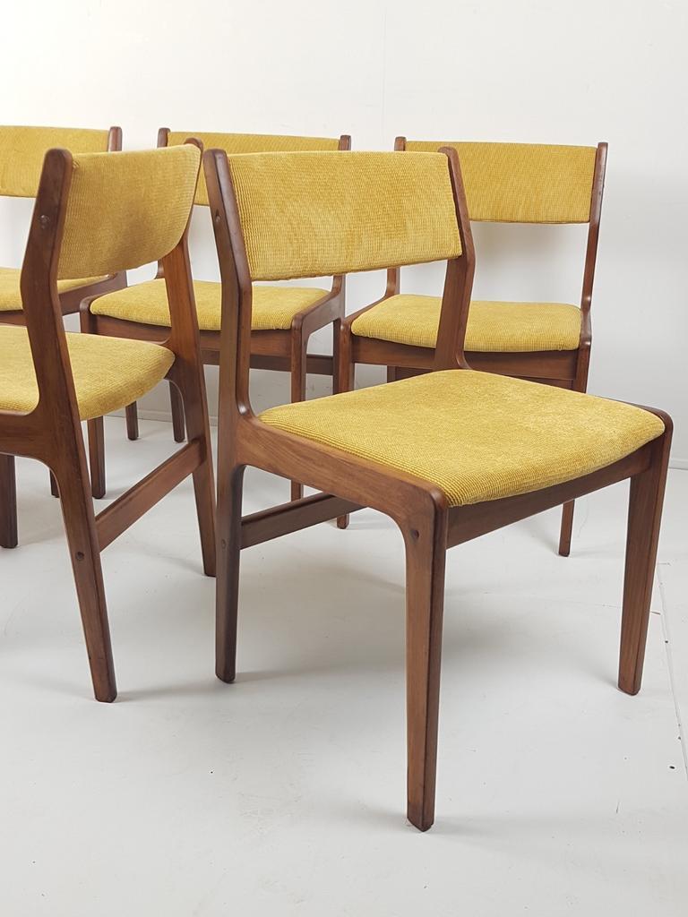 6 Vintage Dining Chairs Danish Teak Yellow | Gele Stoelen image 5