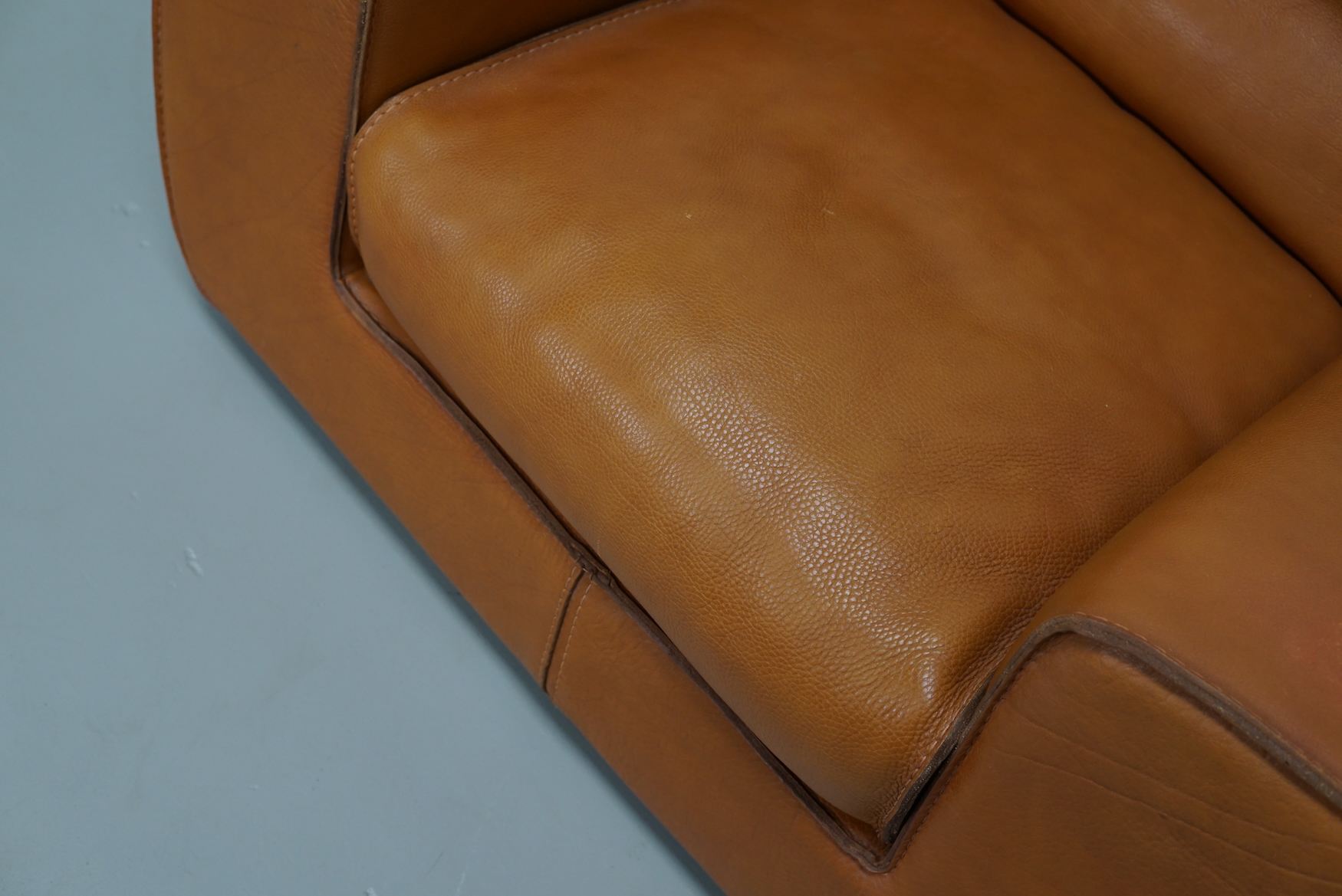 Roche Bobois Clubfauteuil In Tan/cognac Nekleer image 4