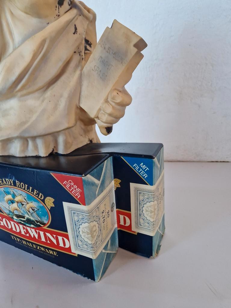 Godewind Sigaretten Tabak Winkel Display Vrijheidsbeeld image 8