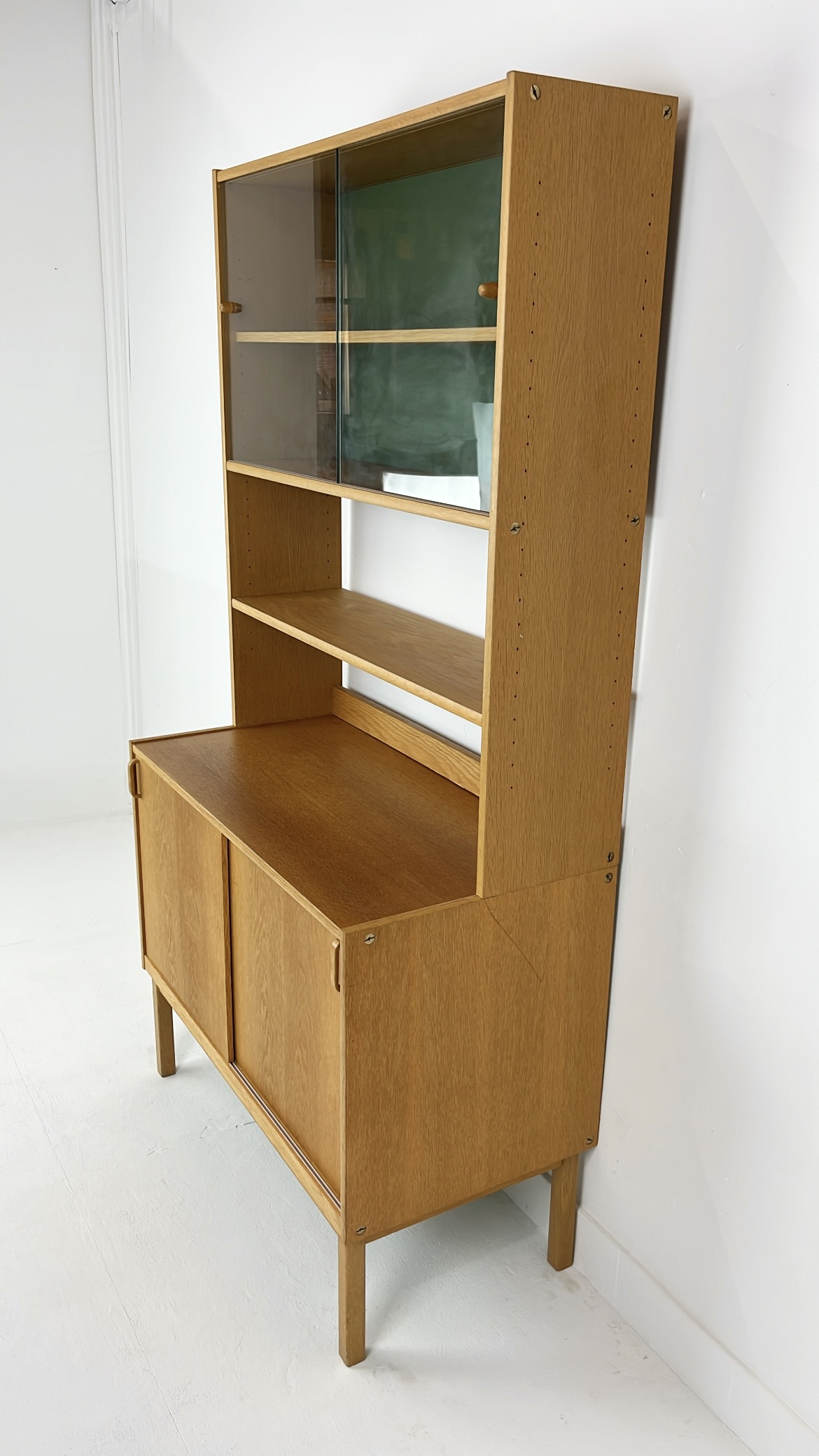 Scandinavisch Vintage Eiken Fineren Buffetkast Kvarnasen image 10