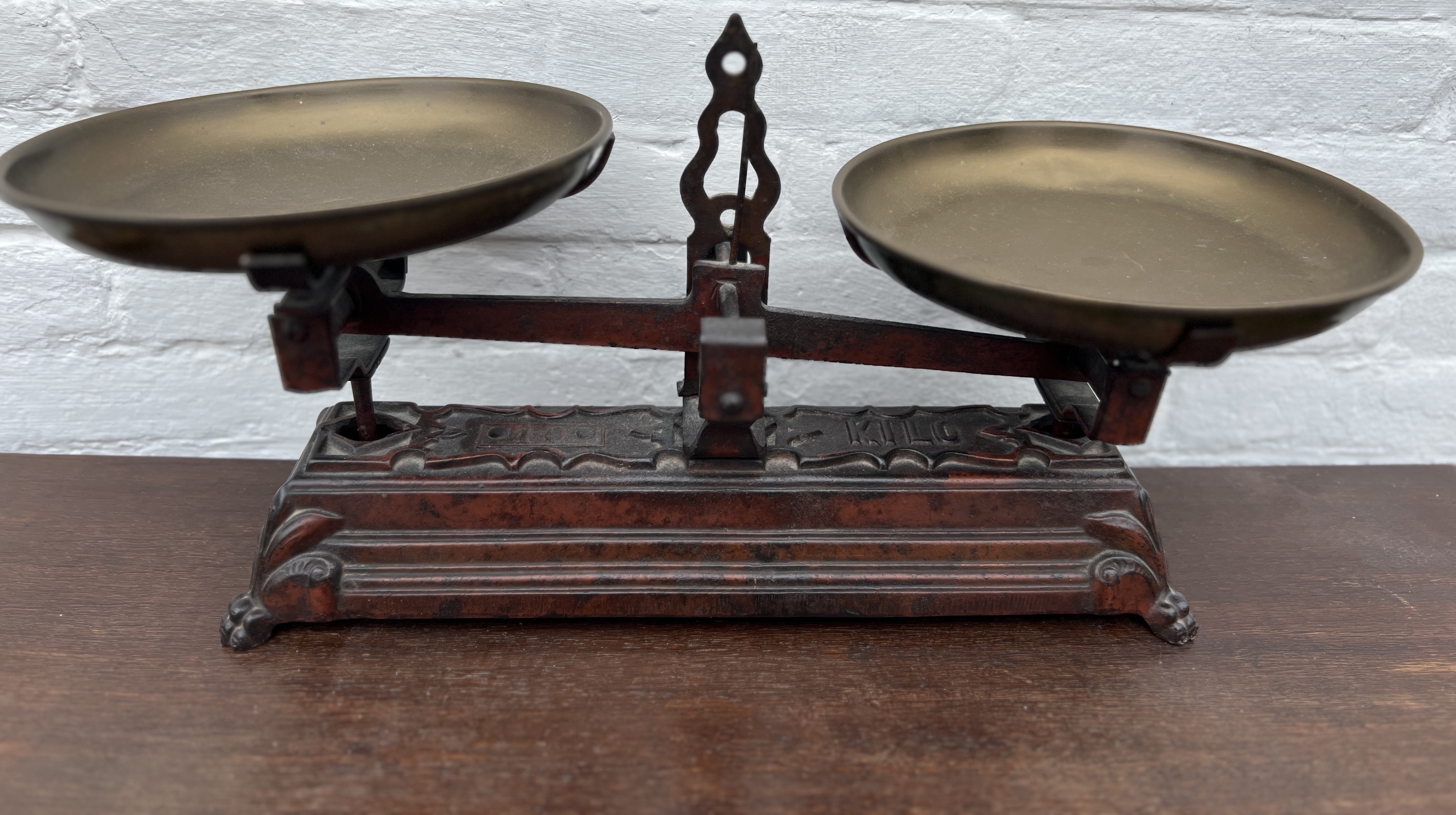 Antieke Art Nouveau Weegschaal Met 2 Messing Schalen, 50 Cm Breed image 3