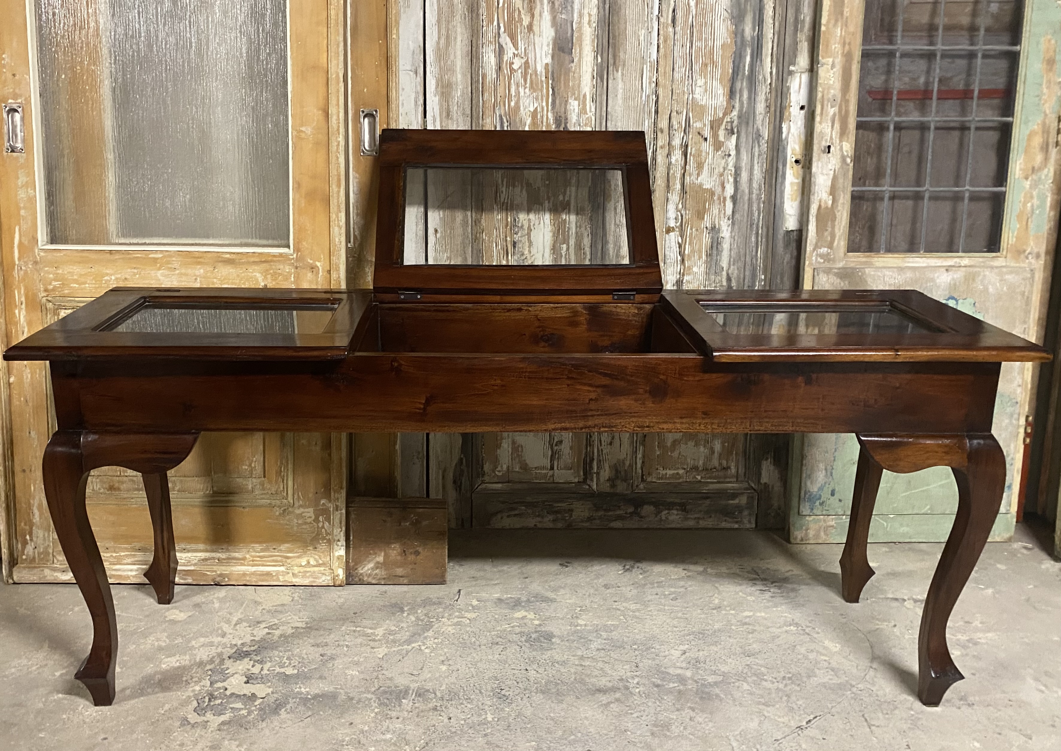 Oude Toonbank, Vitrine-tafel, Sidetable, Pronktafel. L 180cm image 2