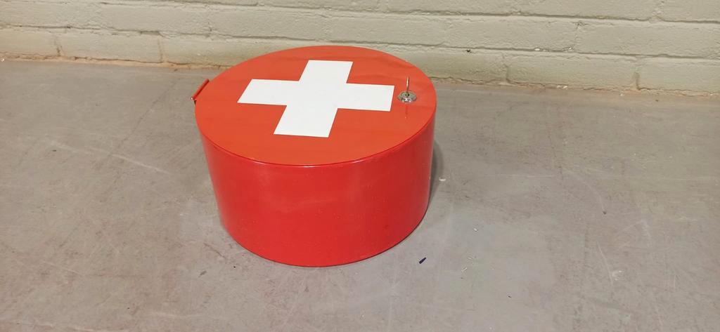 Metalen Medicijnkastje, Rood En Wit image 2