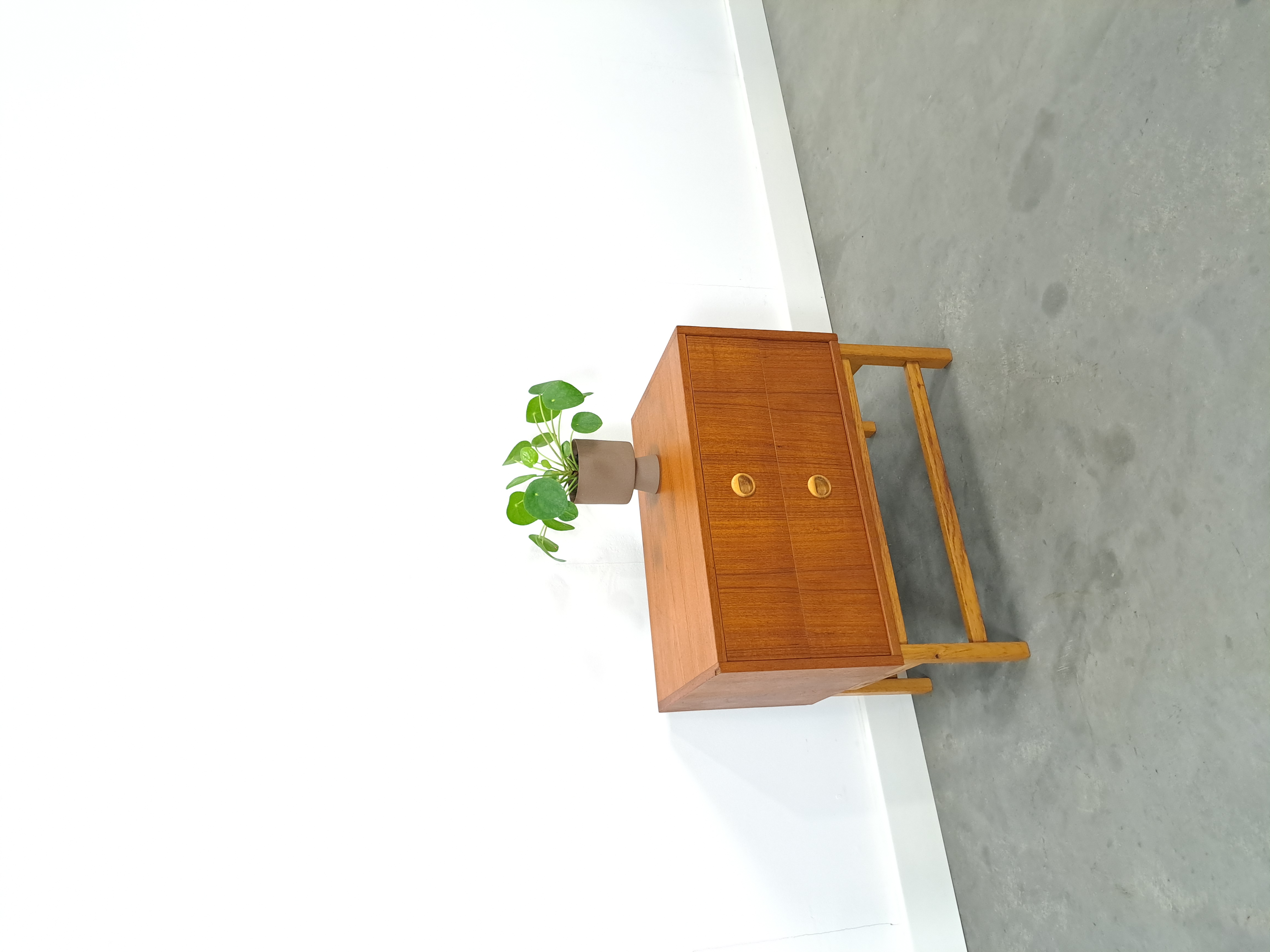 Klein Teak Ladekastje Uit Zweden image 15