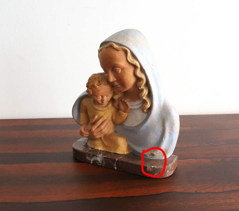 Beeld Maria Met Kind Op Marmer, Jaren '60 image 4