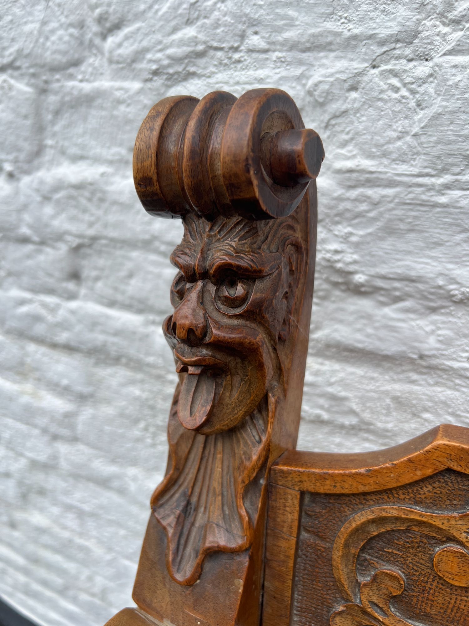 Antieke Stoel - Dagobertstoel Met Mooie Details En Kussentje image 4