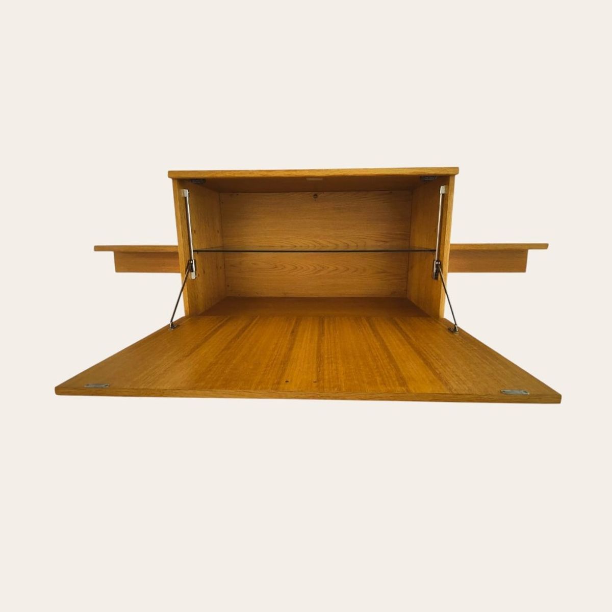 70's Bureau image 4