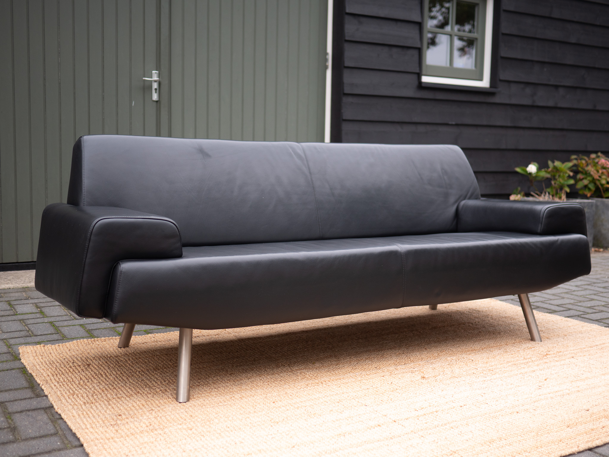 Havee Cloak Sky | Zwart Leren 2-zits Design Bank image 6