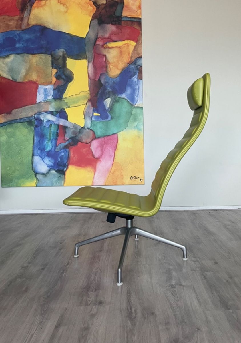 Capellini Lotus Attesa High Back Leather Swivel Relax Chair image 17