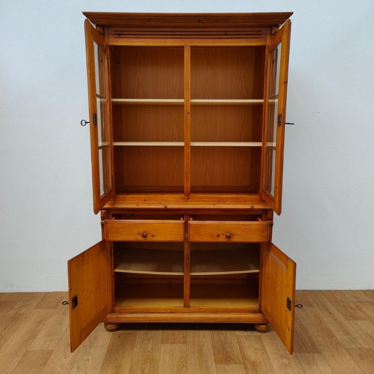 Vintage Landelijke Grenen Buffetkast Wandkast Buffet Kast. image 3